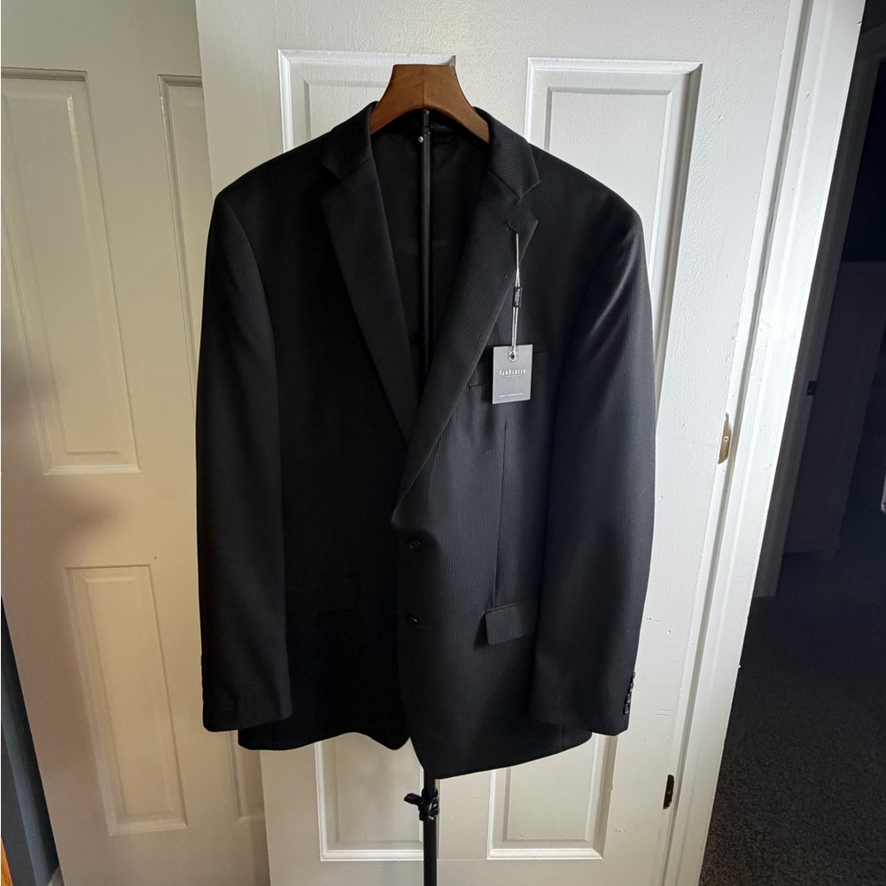 Van Heusen Black with a light pinstripe Men's Suit Jacket NWT Size 42L